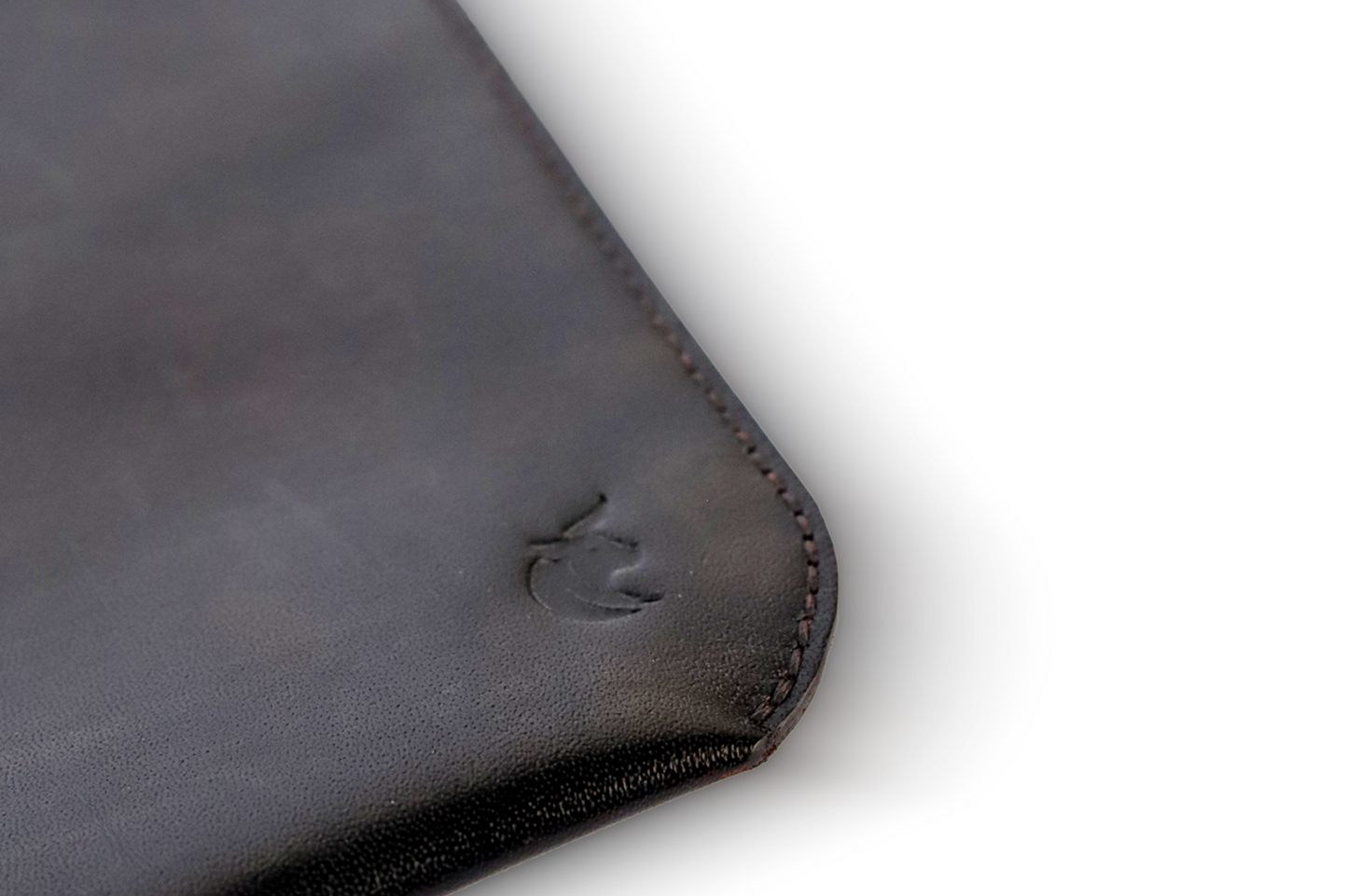The Nomad-Simple Leather Laptop Sleeve in Black